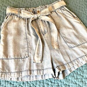Cute Chambray Tie Waist Shorts